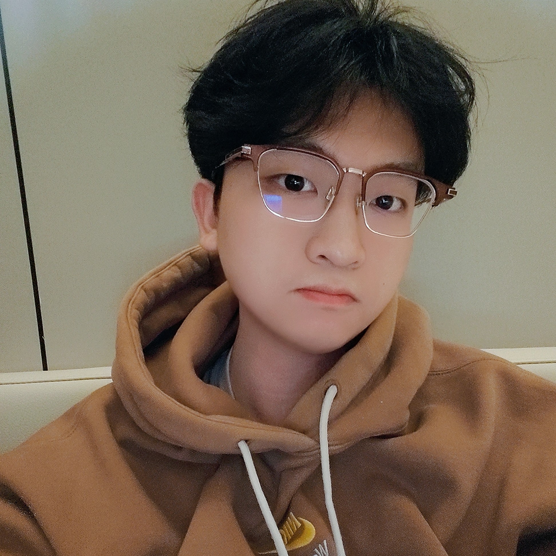 Yaowen Hu